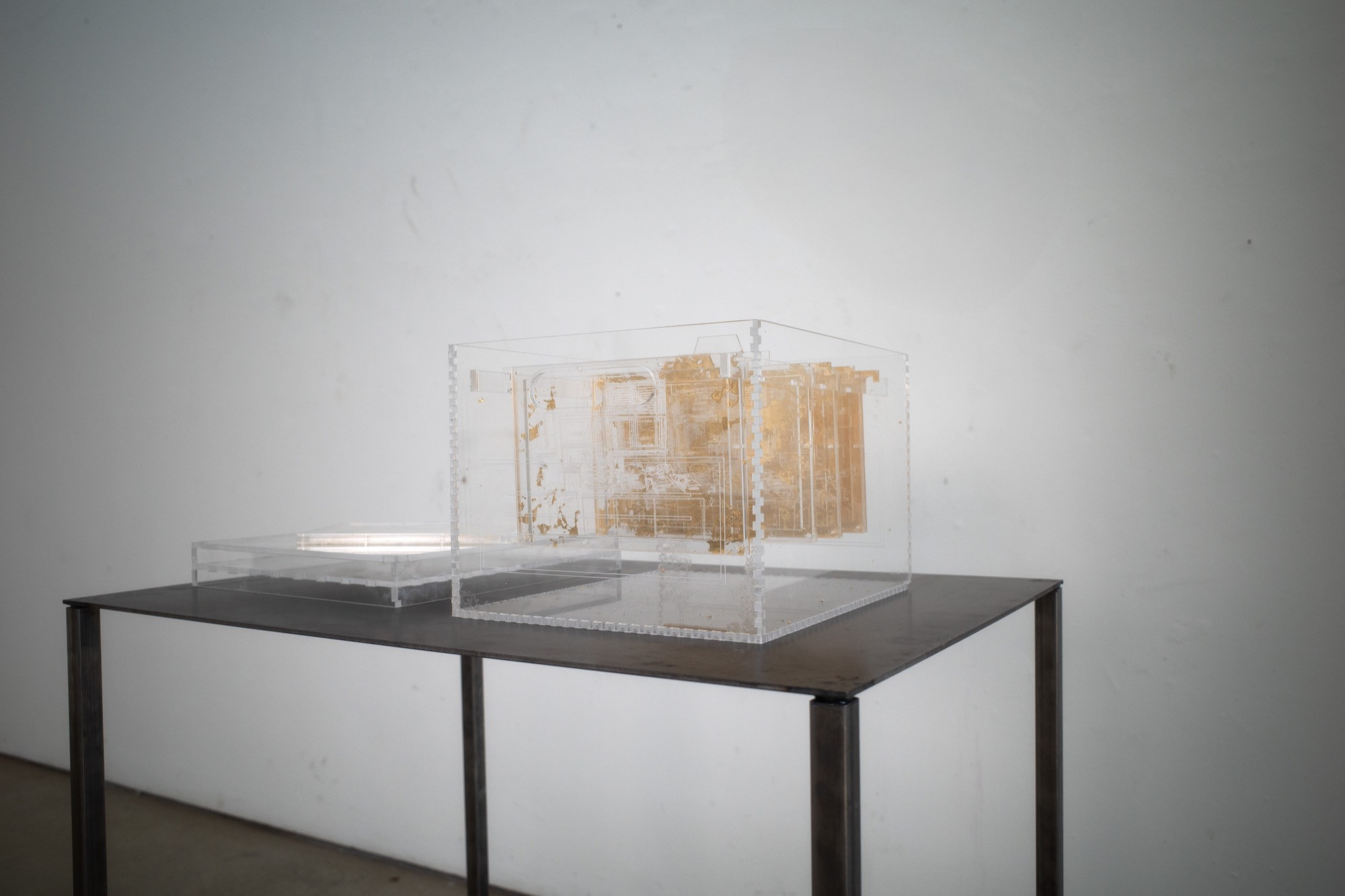 Reliquary 001